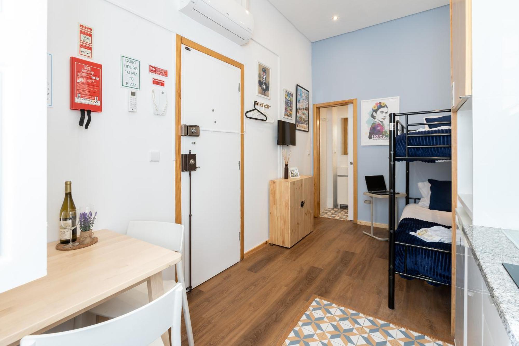 733 Costa Cabral Metro Residence Πόρτο Δωμάτιο φωτογραφία
